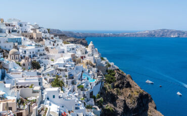 santorini-oia-greece-water-161815